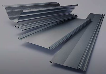ガルバリウム鋼板は薄い金属素材