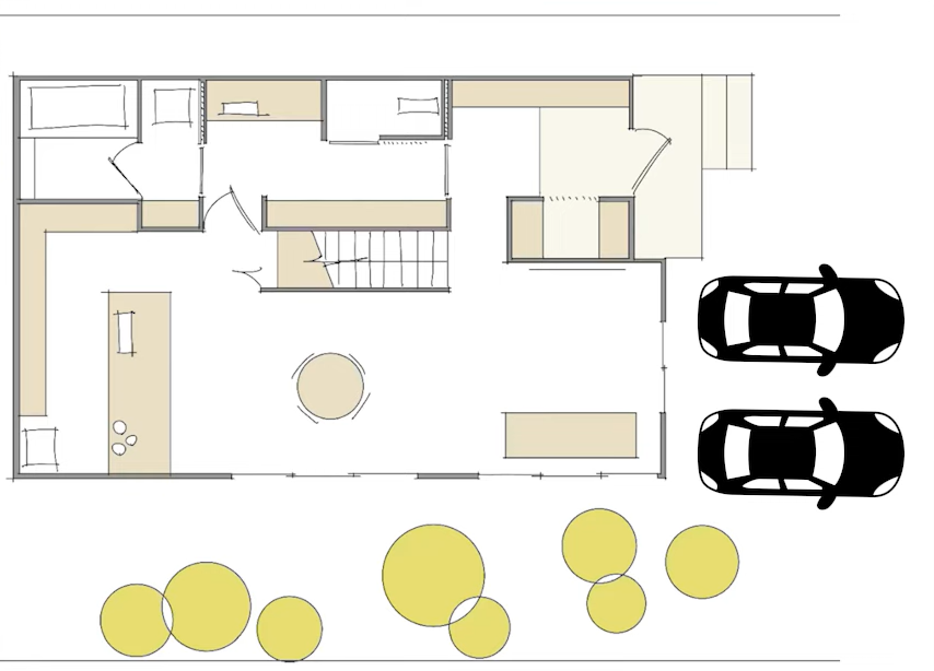 東側は駐車場