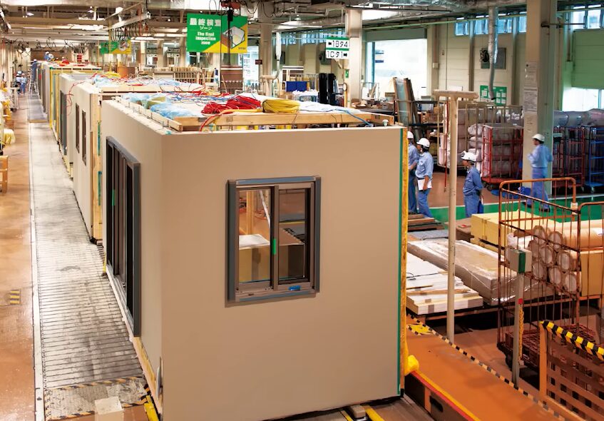 工場でユニットを形成