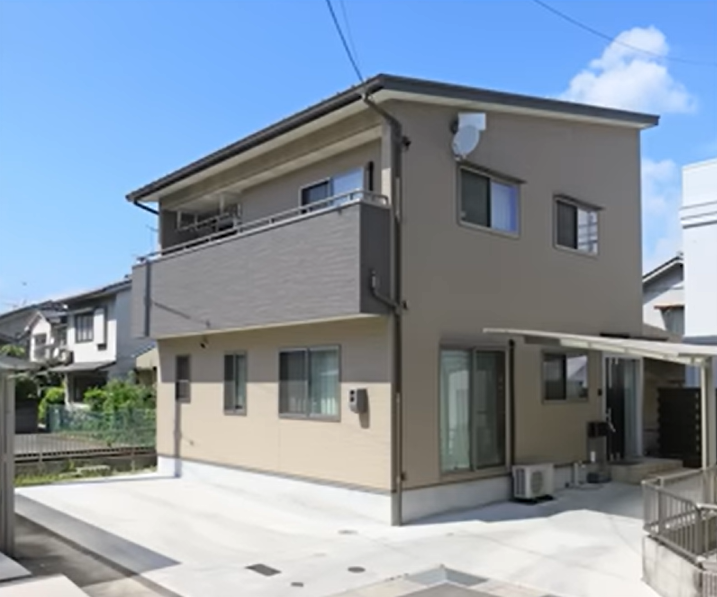 よくある普通の建売のような家