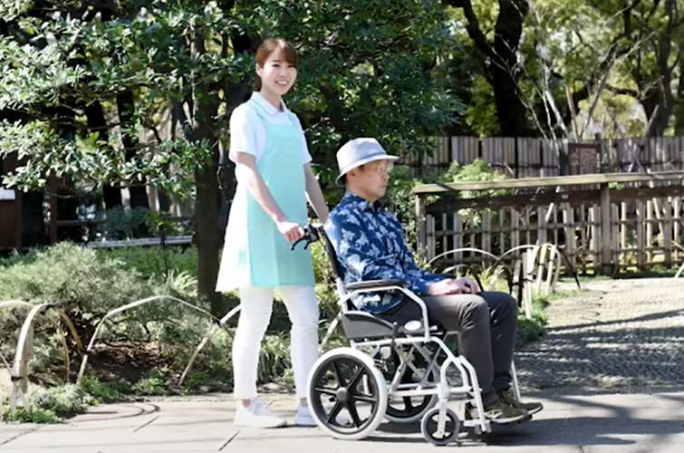 車いすで生活している人