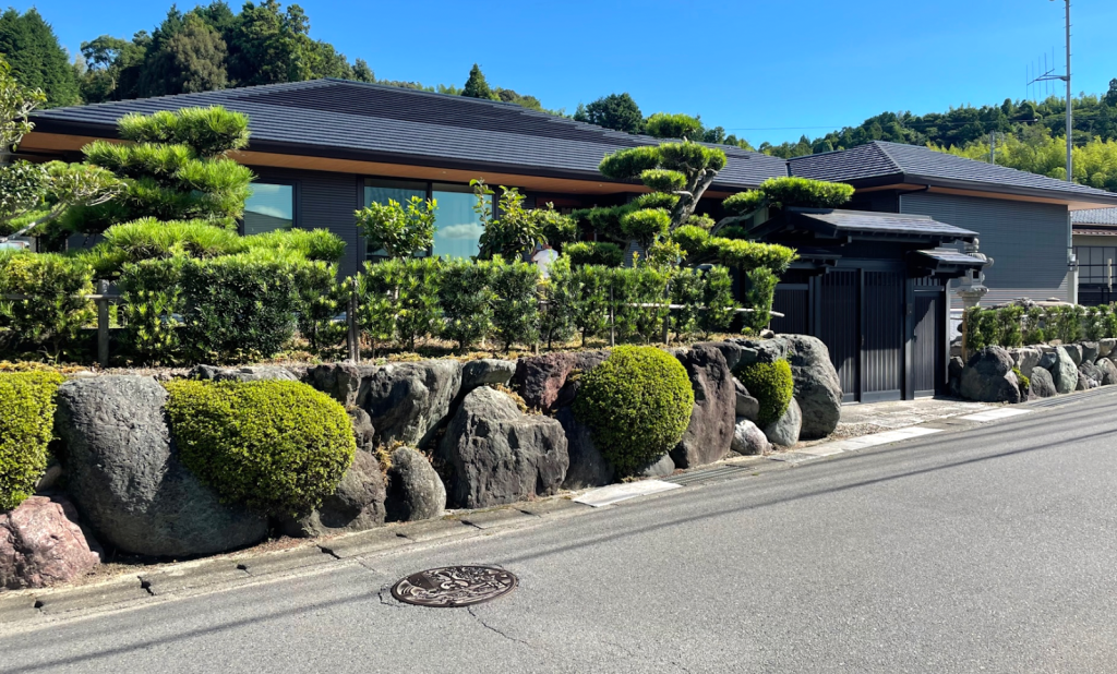 【61坪】和風庭園のある二世帯平屋2