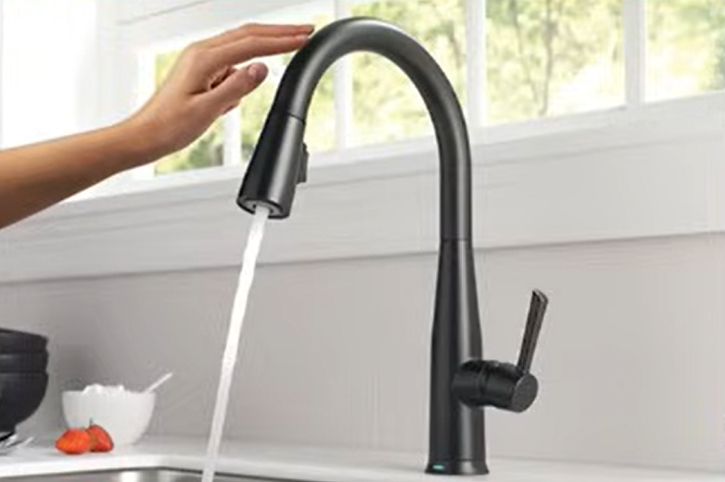 「DELTA」のタッチレス水栓
