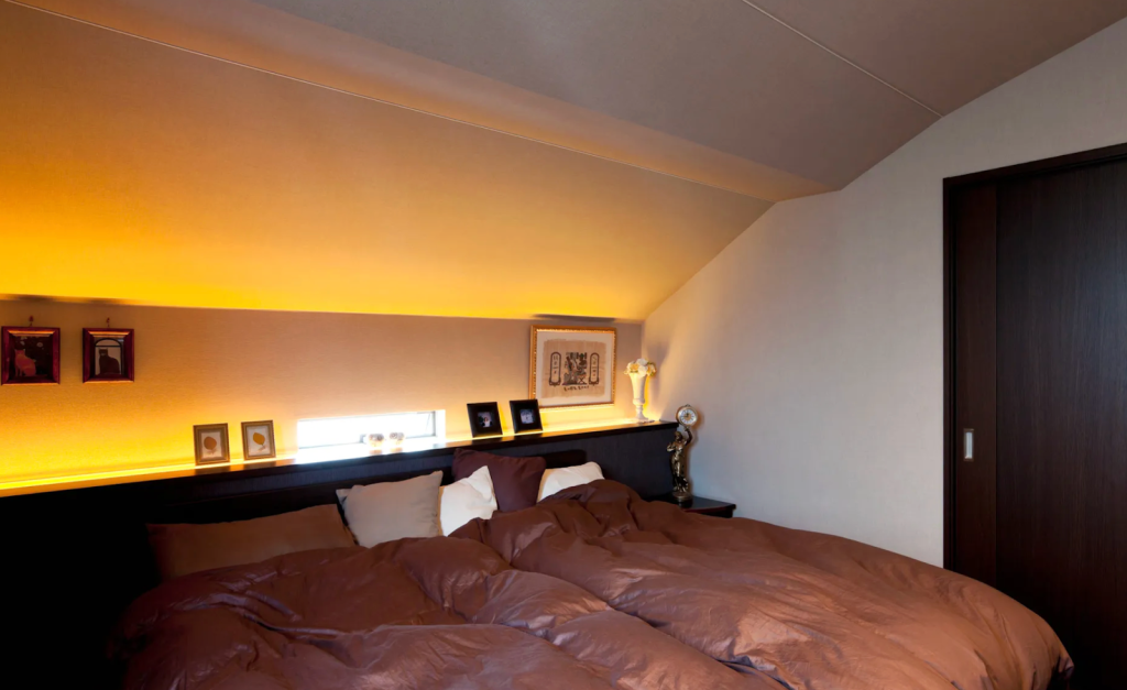 密集地の制約を跳ね返した二世帯で暮らす明るい家6