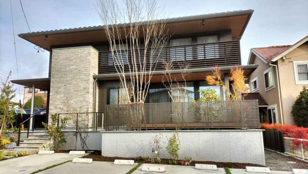 二世帯住宅の外観