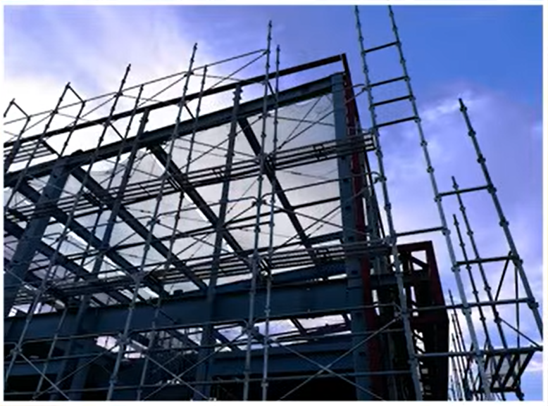 地震が来た時、鉄骨造の建物は揺れる