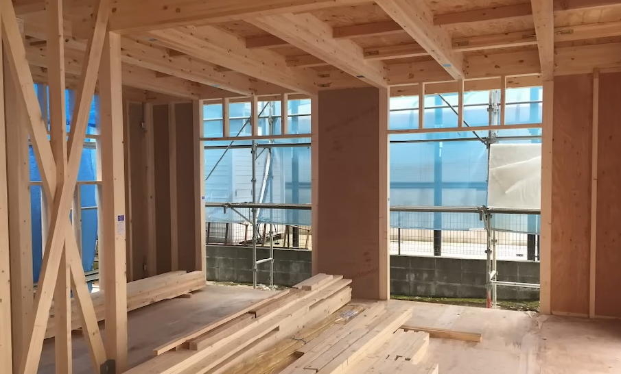 基礎と壁を直接つなぎ、地震の力を地面に逃がす