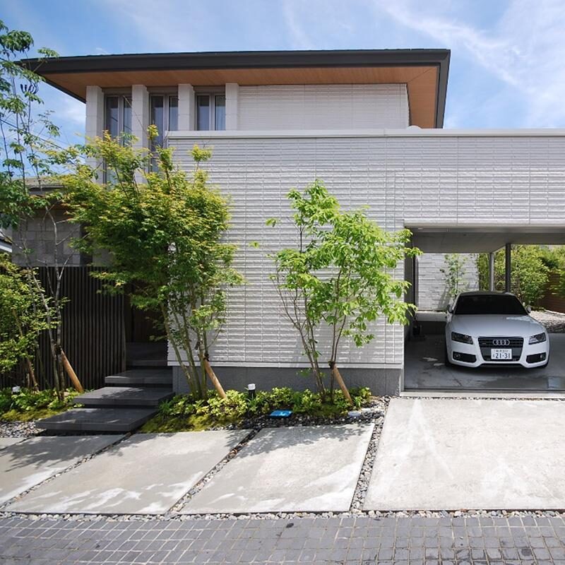 【72坪】大きな吹き抜けのある白い家1