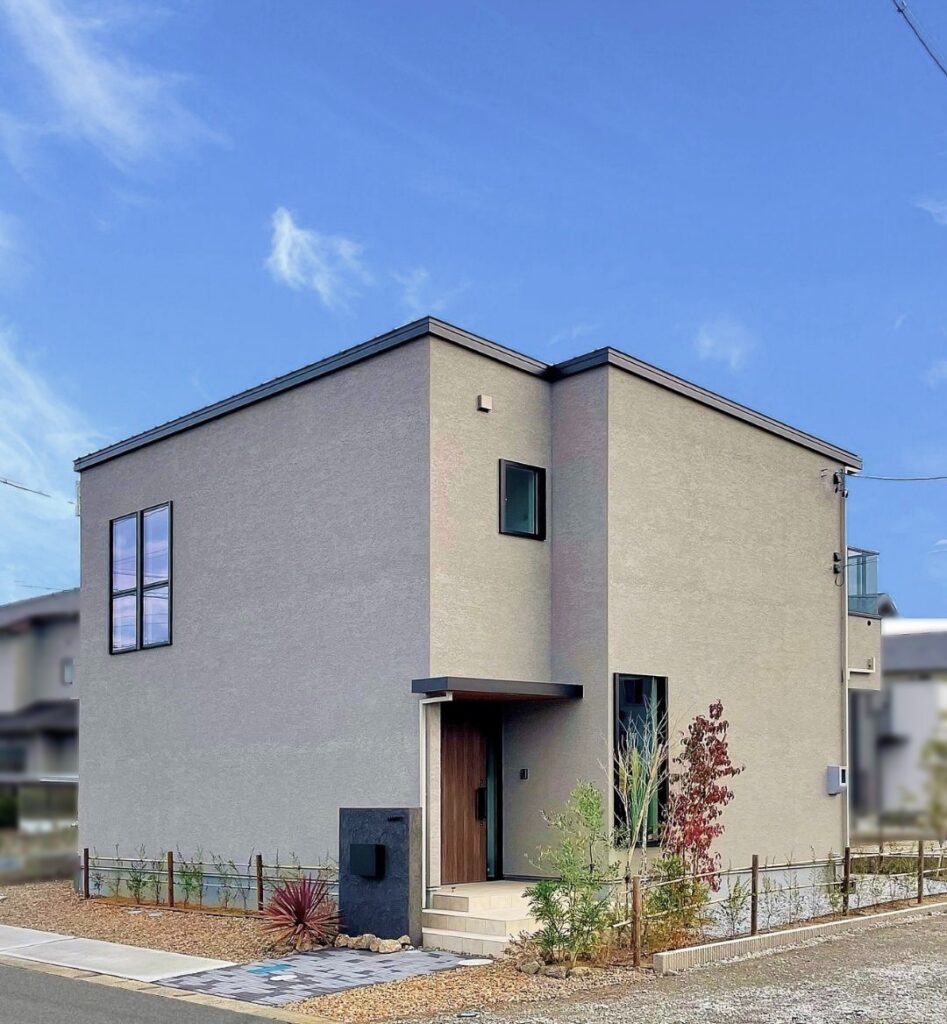 吹付の外壁の注文住宅