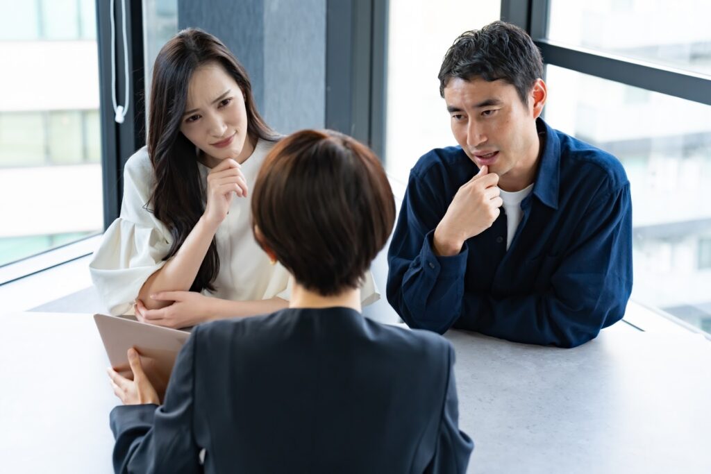 営業に納得のいかない夫婦