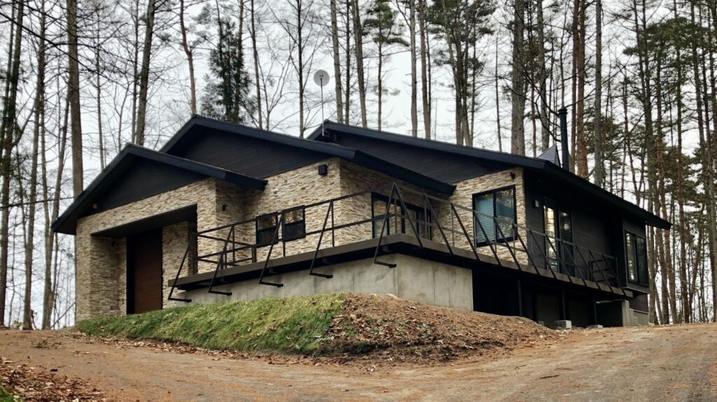 地下室のある平屋