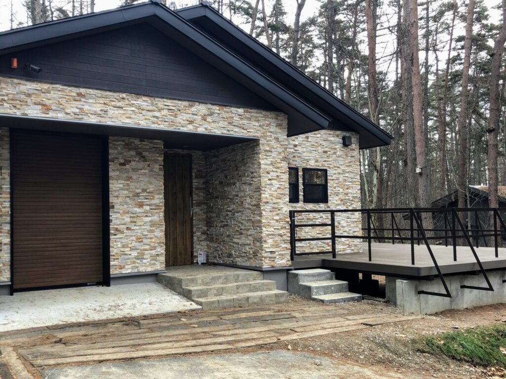 地下室のある平屋.の玄関jpg