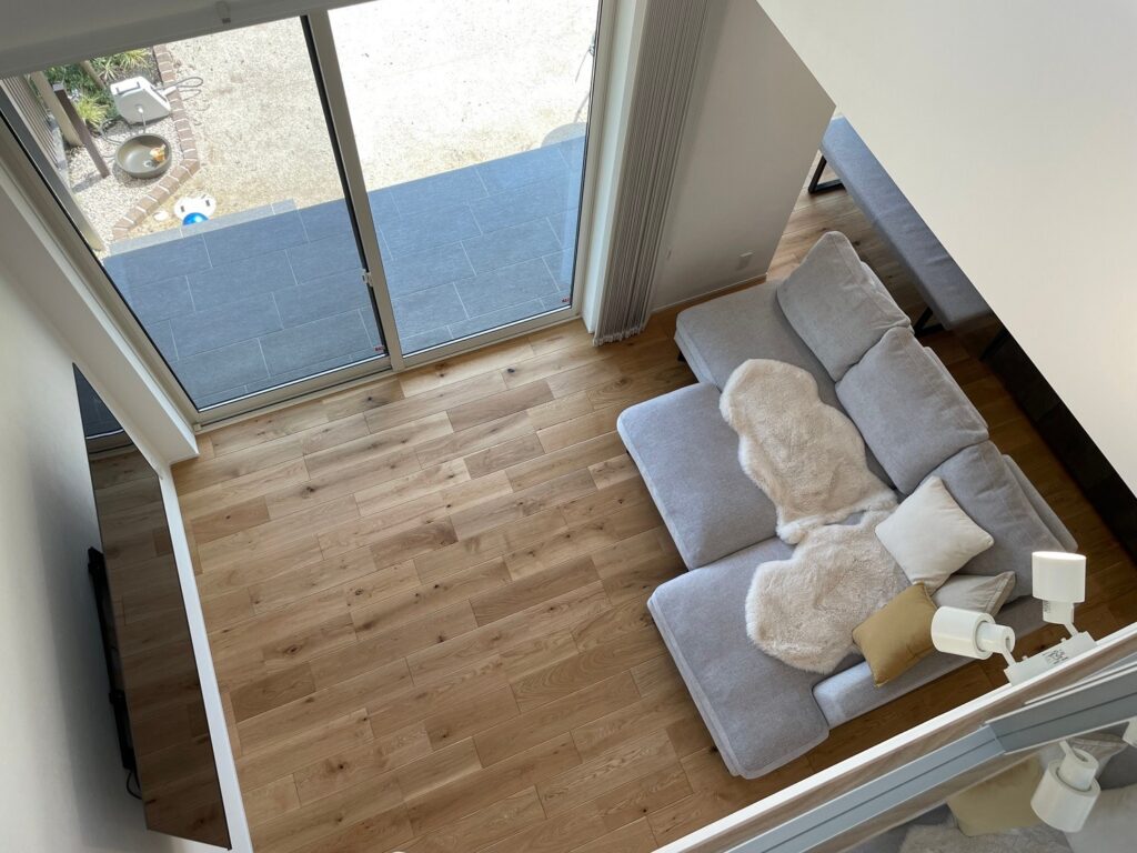 2階からみた1階