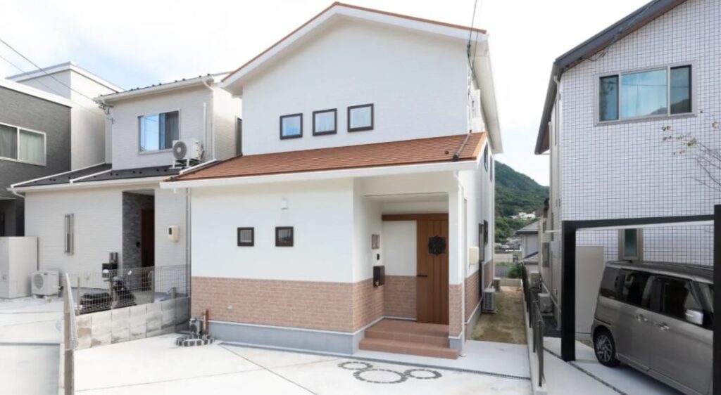 【2026】アキュラホームの建築実例｜価格・特徴・注意点をわかりやすく解説 | まかろにお動画資料館
