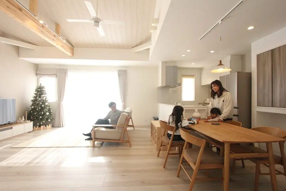 光が注ぐ明るい平屋3