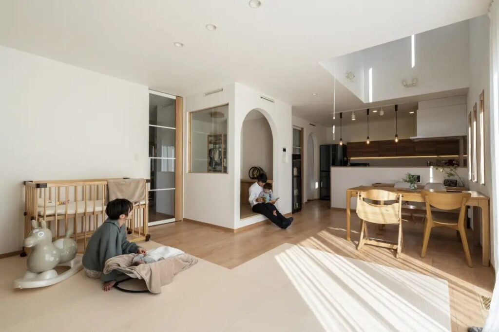 子育て世帯の夢を叶えた3階建ての住まい