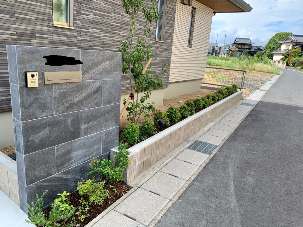 深い軒がある注文住宅