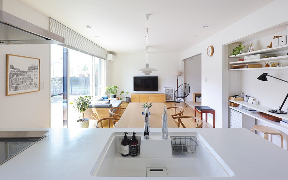 5人家族が快適に暮らす、開放感のある平屋