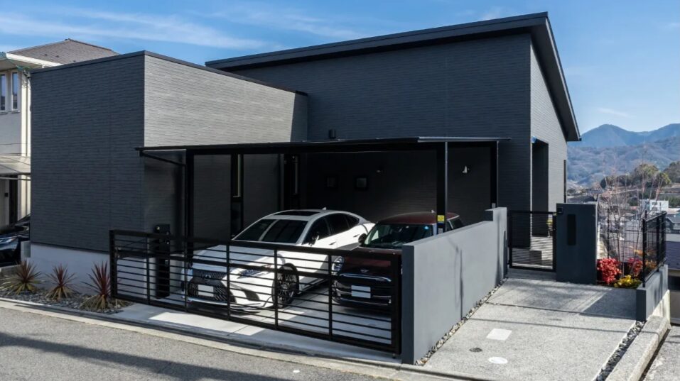 大開口一面窓で眺望を楽しむ、ホテルライクな平屋の家2
