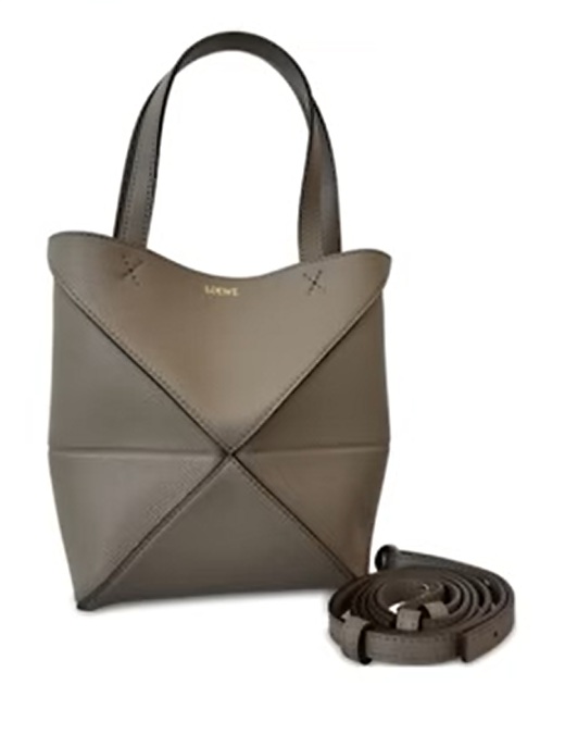 LOEWEのバック