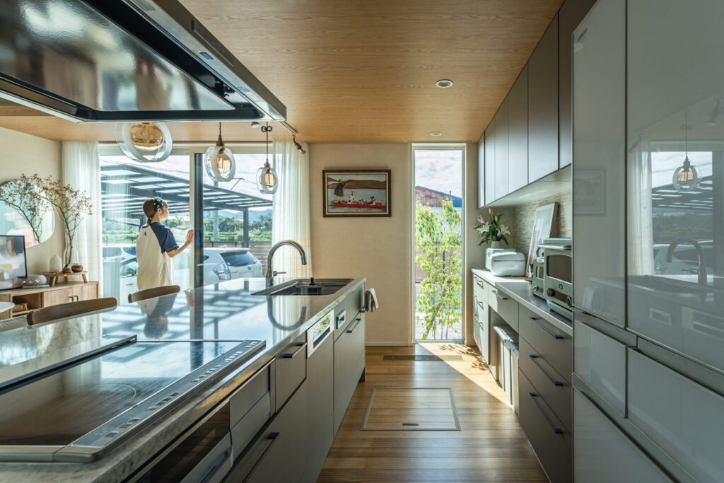 平屋で軽やかに暮らす、暮らしの道具が絵になる住まい3
