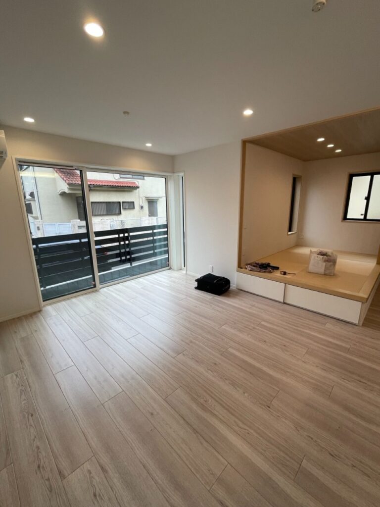 【29坪】シンプルモダンの2階建で小上がりの和室がある開放的な住まい