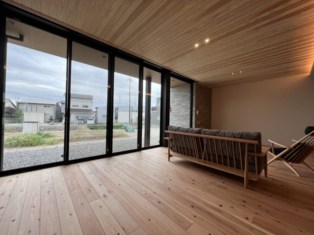 【62坪】天竜スギのある二世帯住宅2
