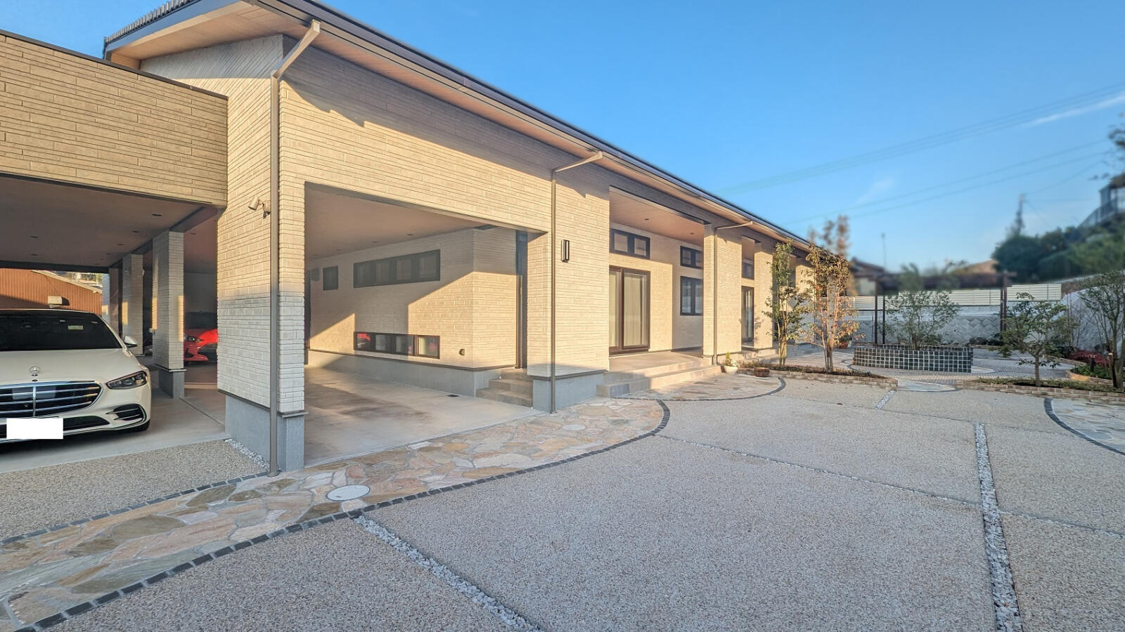 【130坪】Noah's Ark　大空間設計『蔵のある平屋』＆ビルトインカーポート