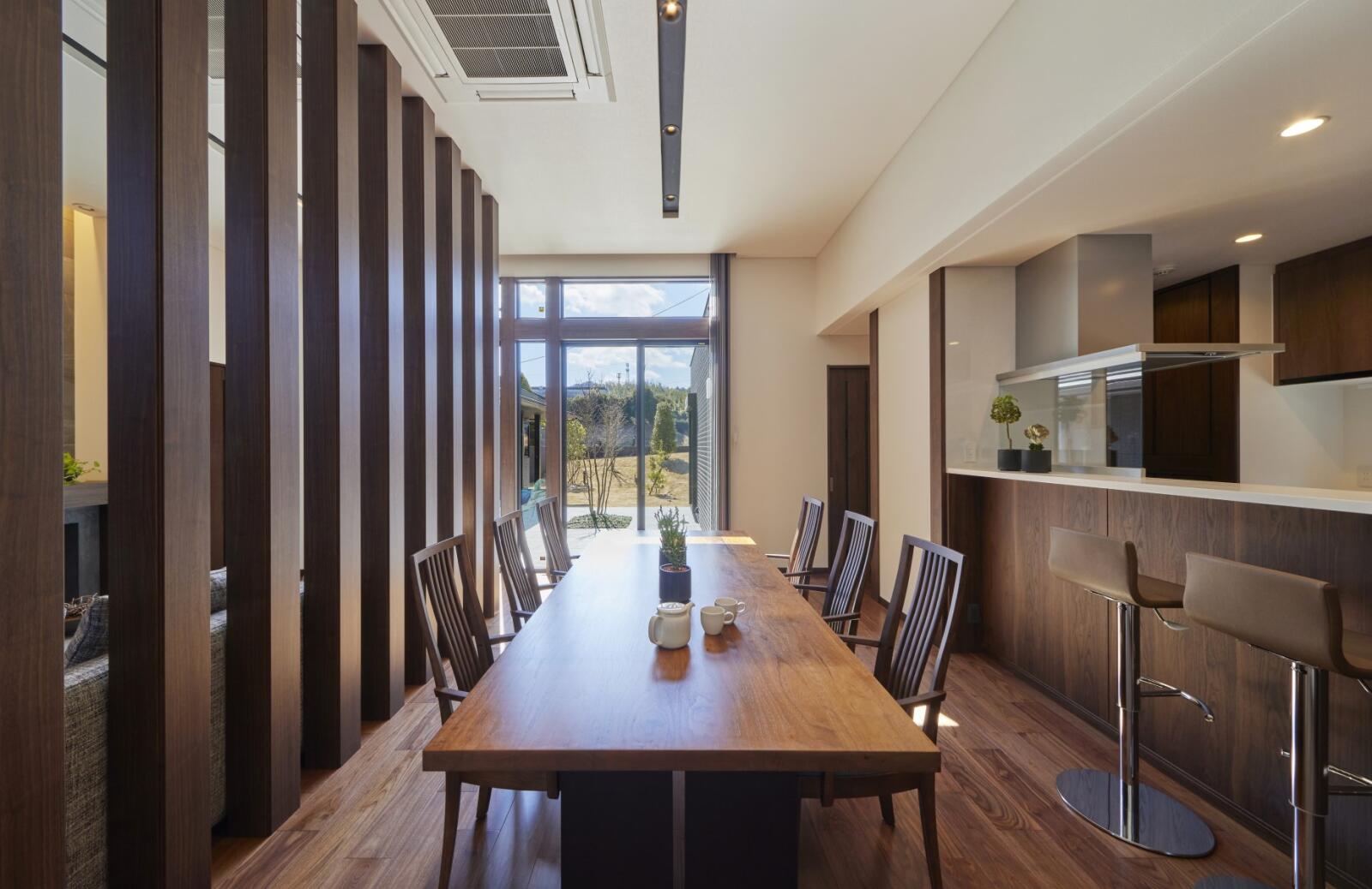 【84坪】ガレージと中庭の家