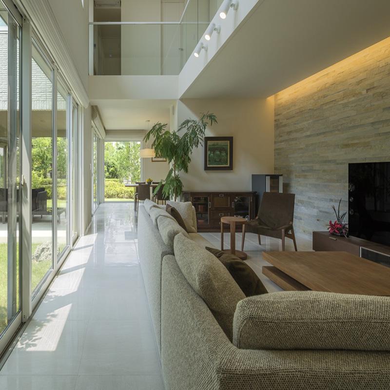 【119坪】【2世帯住宅】憩いの中庭のある邸宅