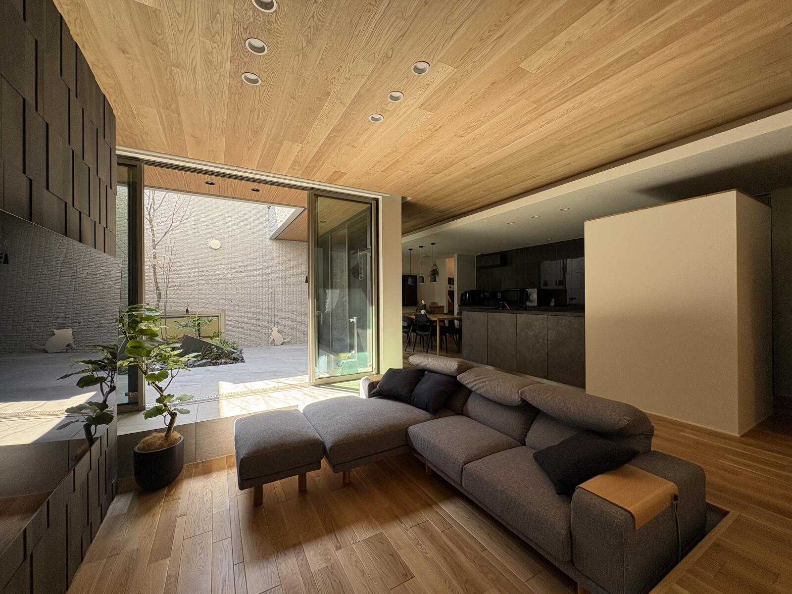 【58坪】中庭のあるペットと2世帯の住宅