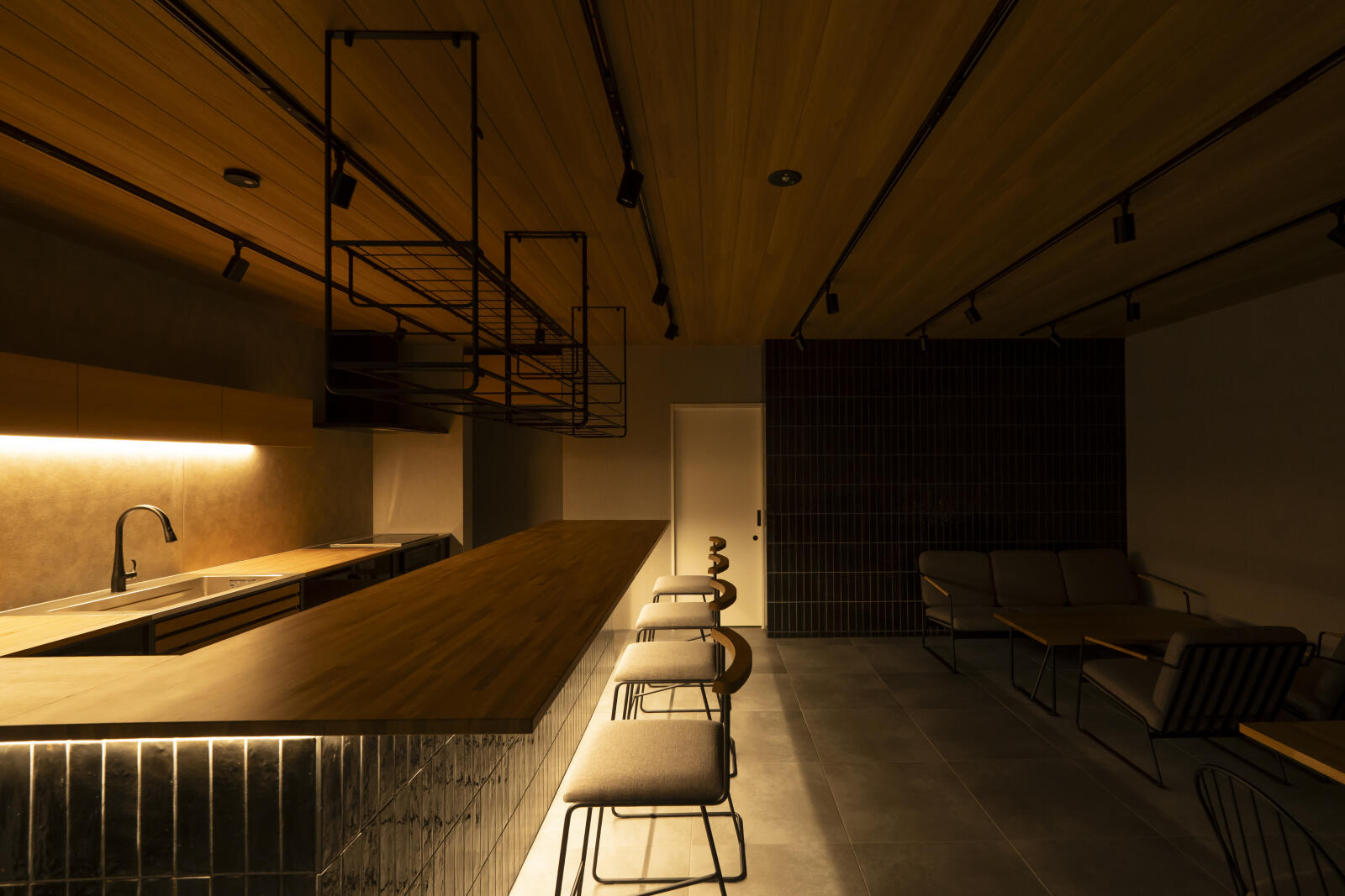 【47坪】リビングのように（オフィス/カフェ/バー）