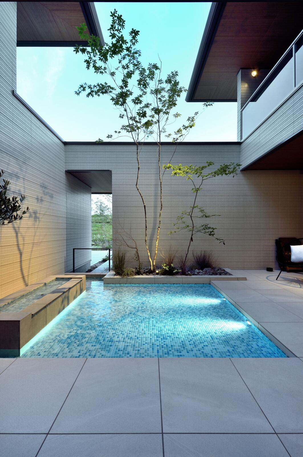 【84坪】水盤の中庭