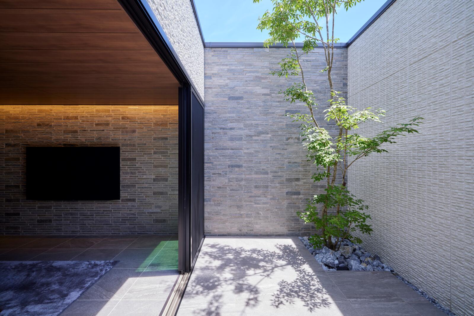 【54坪】都市型　内包される家