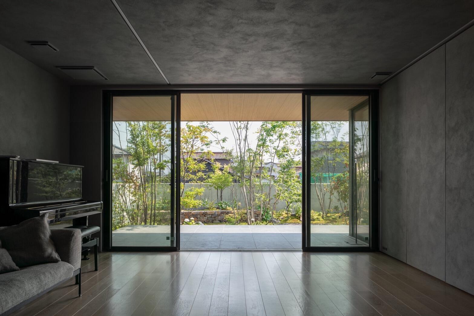 【54坪】深軒がつなぐ、自然と寄り添う平屋