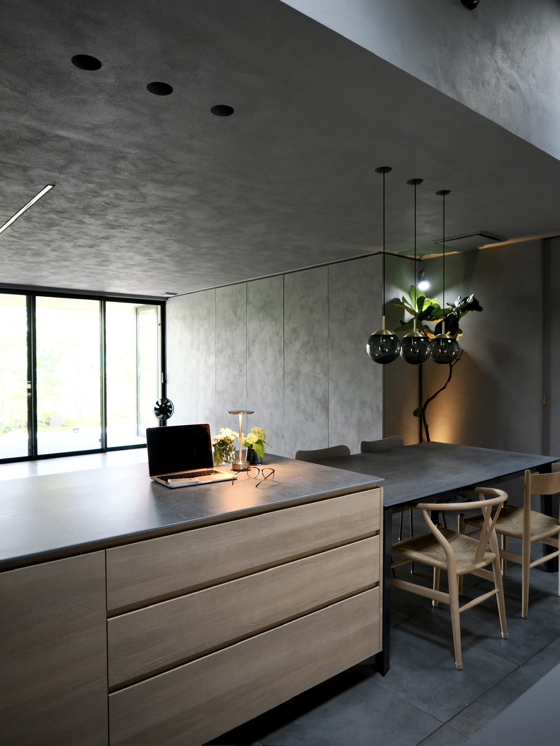 【54坪】深軒がつなぐ、自然と寄り添う平屋