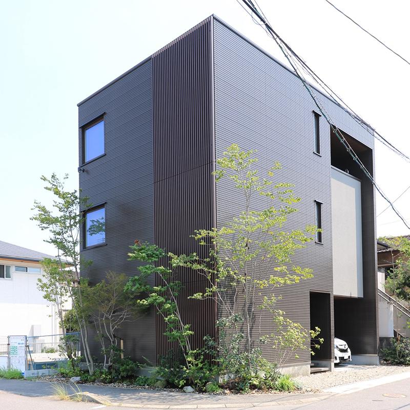 【46坪】U様邸　29坪の土地に建つ3階