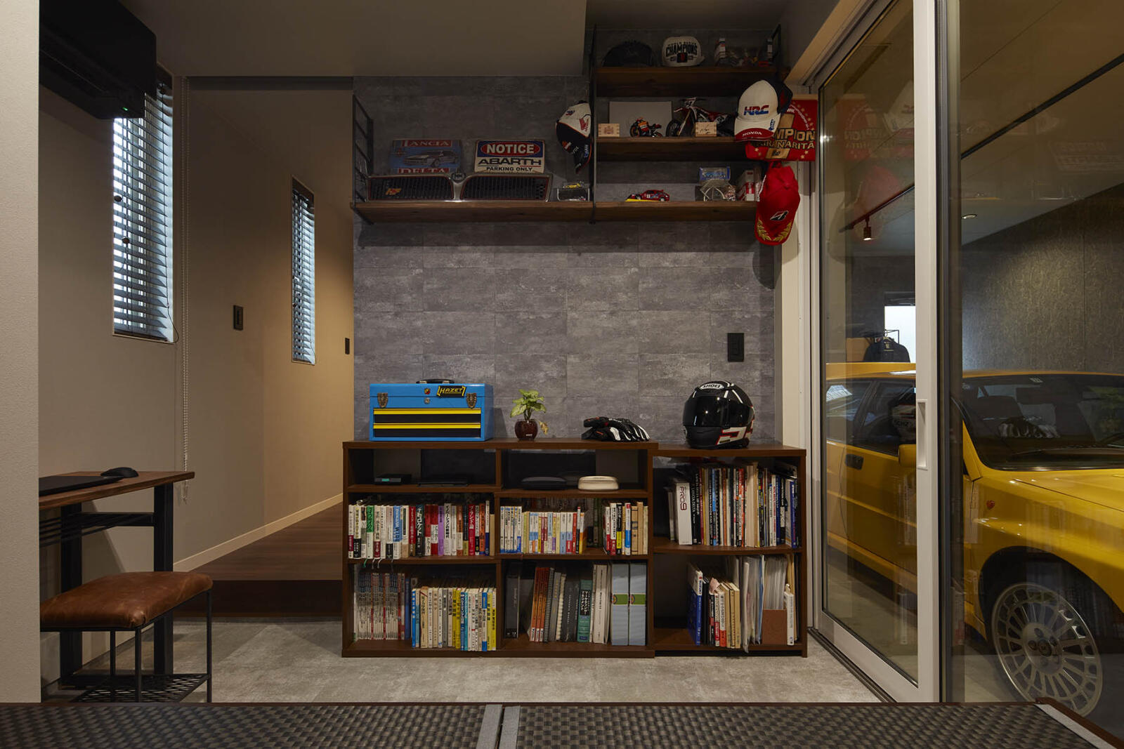 【60坪】ガレージと茶室のある、旗竿地の二世帯住宅